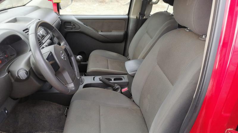 Nissan Navara • 2011 • 198,000 km 4