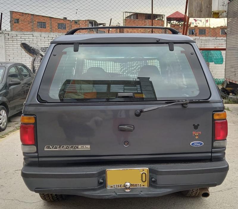 Ford Explorer • 1997 • 2,470,000 km 3