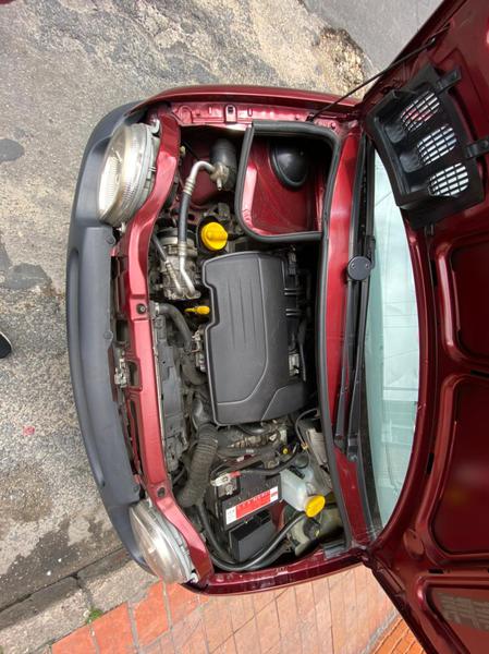 Renault Twingo • 2011 • 97,000 km 2