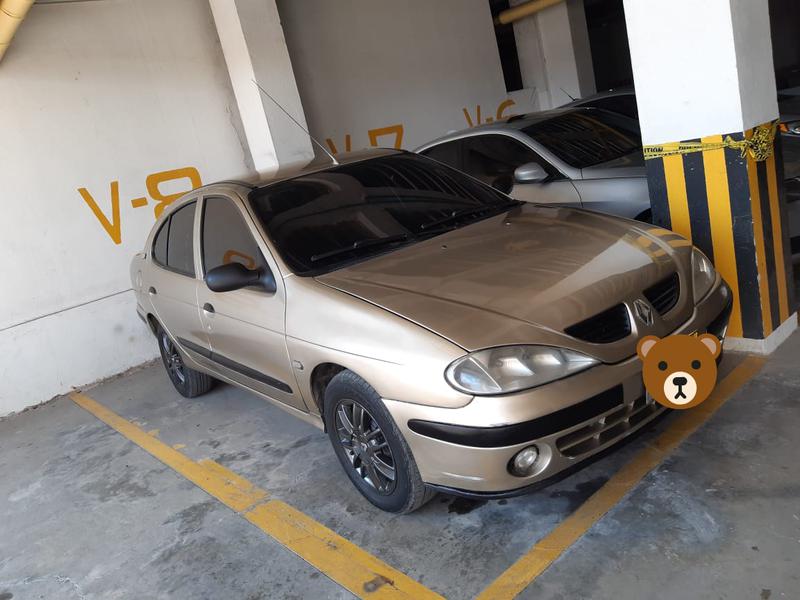Renault Mégane • 2002 • 209 km 2
