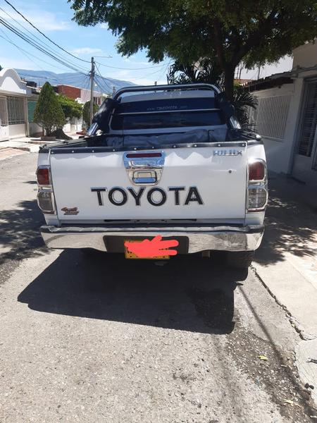 Toyota Hilux • 2014 • 850,000 km 2