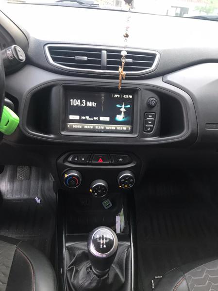 Chevrolet Onix • 2017 • 70,000 km 2