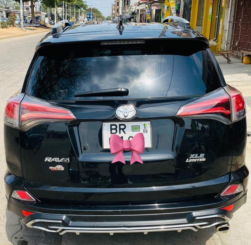 Toyota RAV4 • 2017 • 52,081 km 2