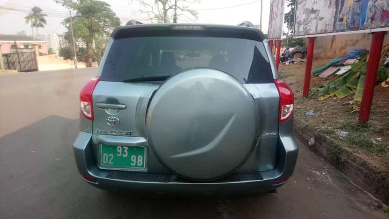 Toyota RAV4 • 2007 • 133,525 km 3