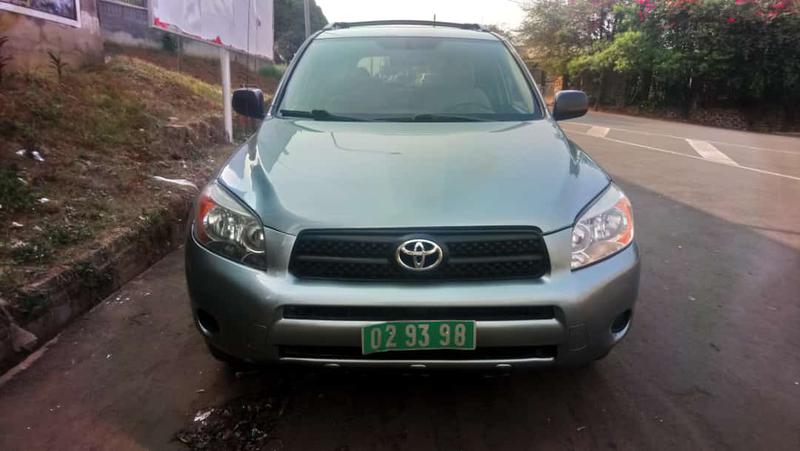 Toyota RAV4 • 2007 • 133,525 km 1