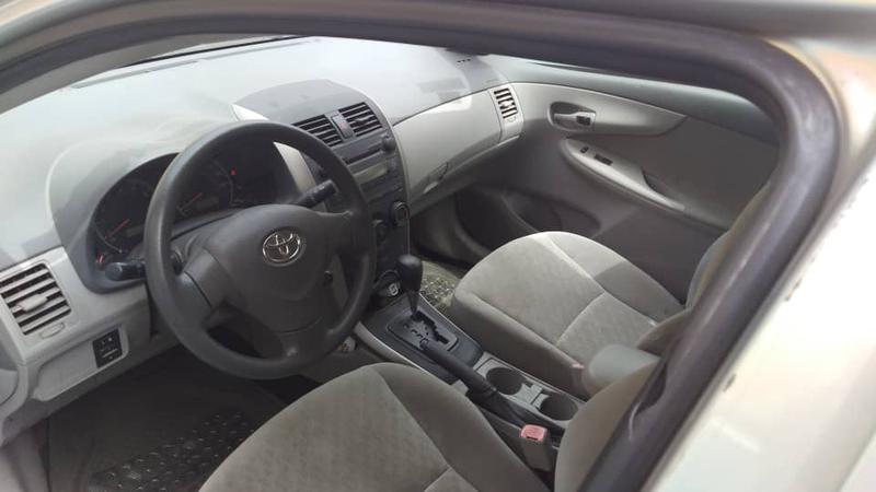 Toyota Corolla • 2011 • 170,000 km 4