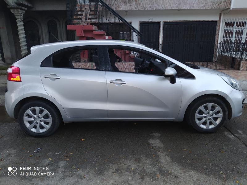 Kia Rio • 2013 • 101,344 km 3