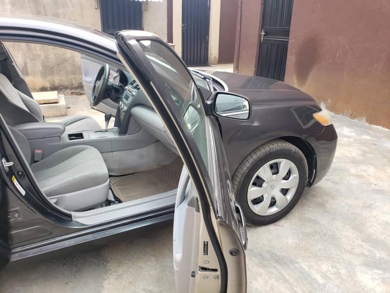 Toyota Camry • 2009 • 100,000 km 4