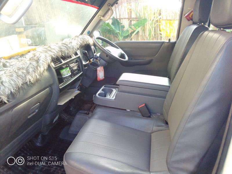 Mazda Bongo • 2013 • 328,000 km 8