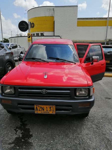 Toyota Hilux • 1994 • 195 km 1