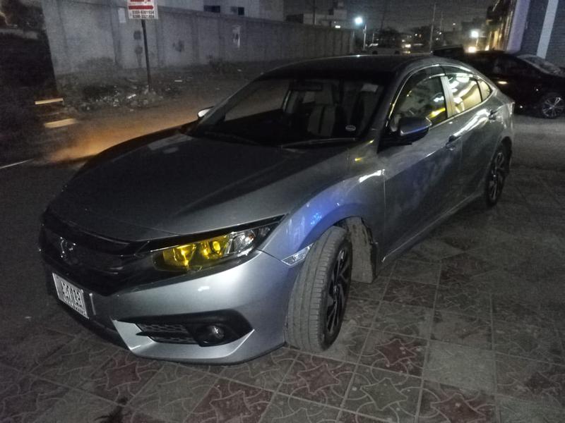 Honda Civic • 2018 • 96,000 km 2