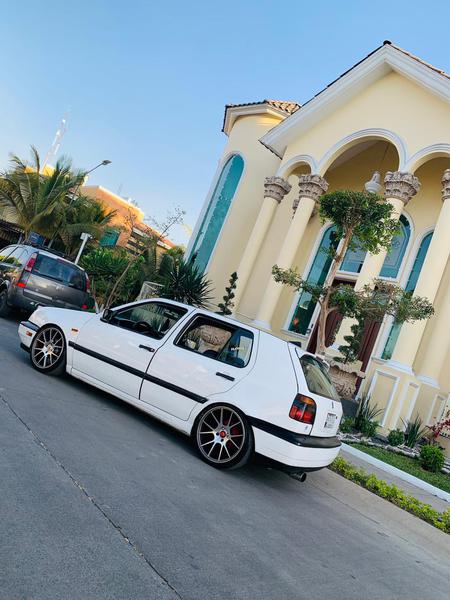 Volkswagen Golf • 1994 • 299,999 km 1