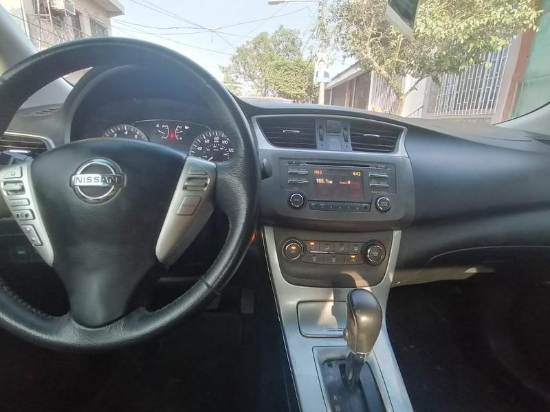Nissan Sentra • 2014 • 100 km 2