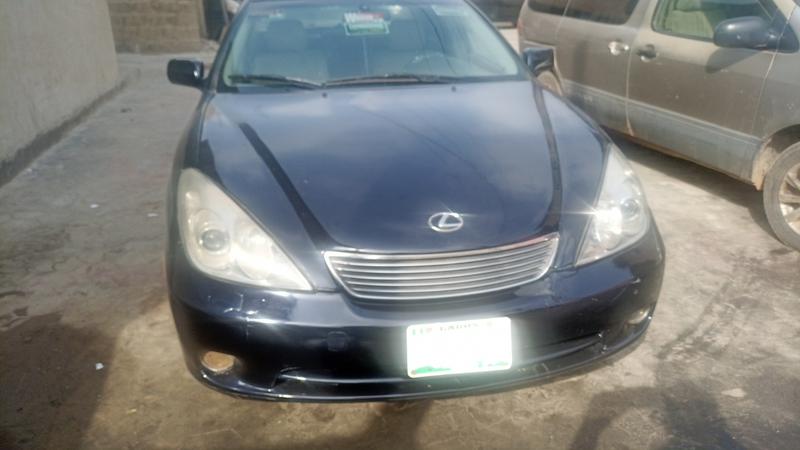 Lexus LS • 2006 • 123,000 km 2