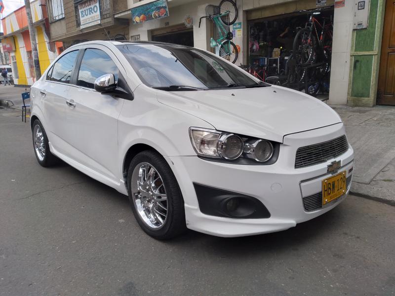 Chevrolet Sonic • 2013 • 70,064 km 1