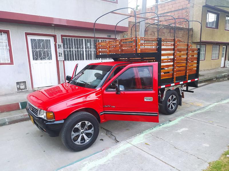 Chevrolet Luv • 1996 • 304,785 km 9