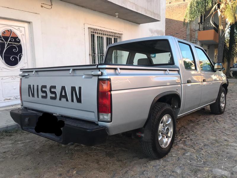 Nissan Pickup • 2000 • 63,900 km 1