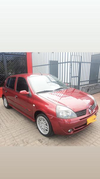 Renault Clio • 2009 • 130,000 km 3