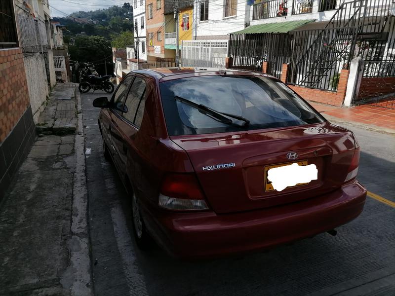 Hyundai Accent • 2001 • 189,000 km 8