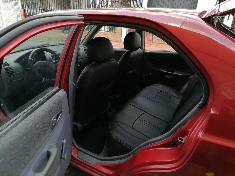 Hyundai Accent • 2001 • 189,000 km 11