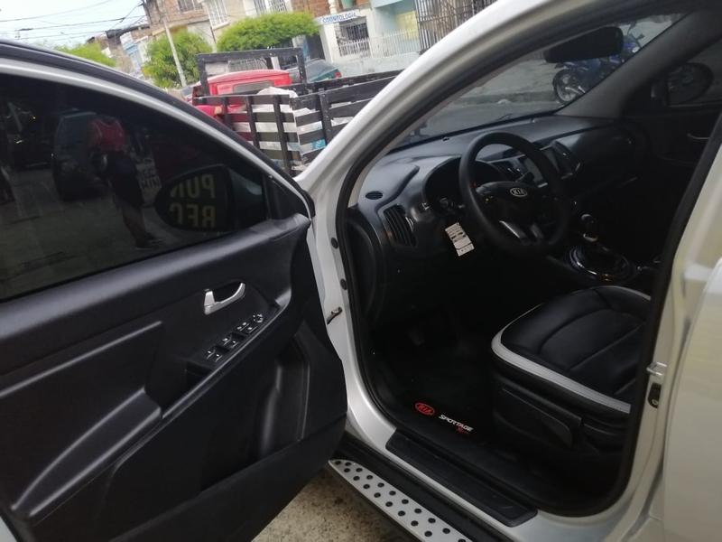 Kia Sportage • 2012 • 95,000 km 6