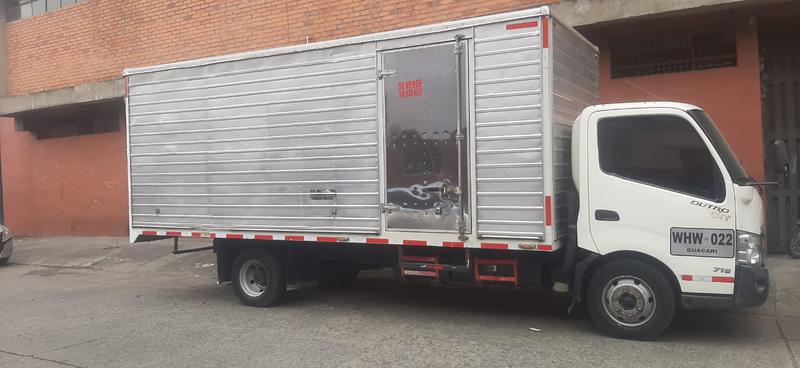 Hino Dutro • 2017 • 130,000 km 7