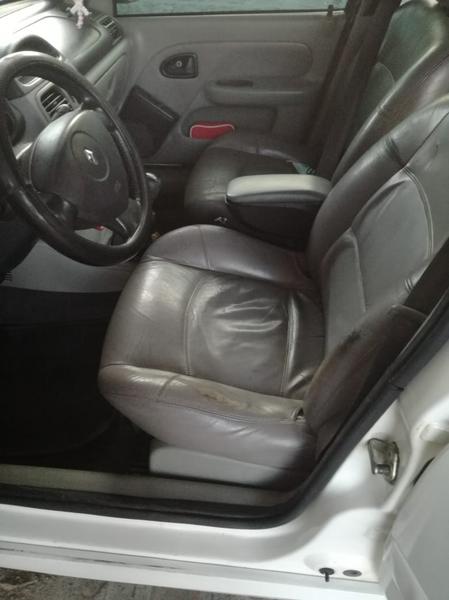 Renault Clio • 2007 • 143,000 km 7