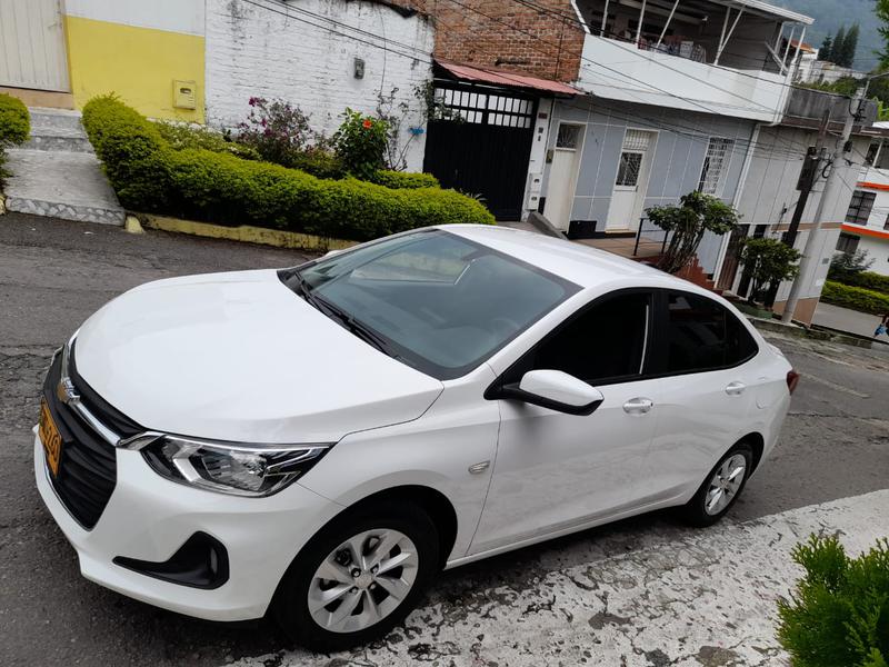 Chevrolet Onix • 2021 • 5,000 km 13