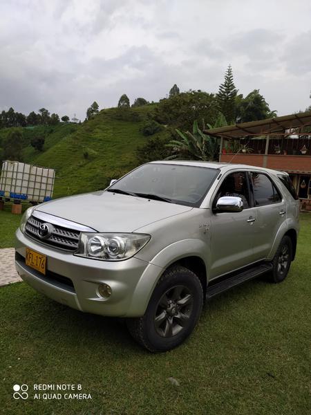 Toyota Fortuner • 2010 • 134,000 km 8