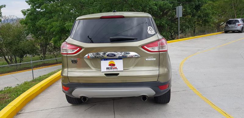 Ford Escape • 2013 • 177,000 km 8