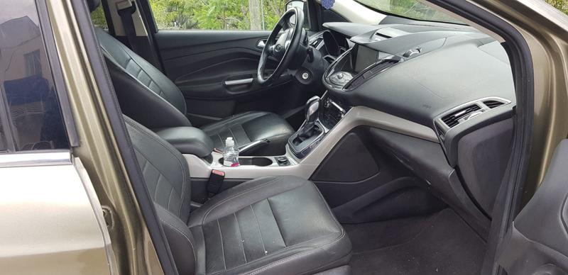 Ford Escape • 2013 • 177,000 km 3