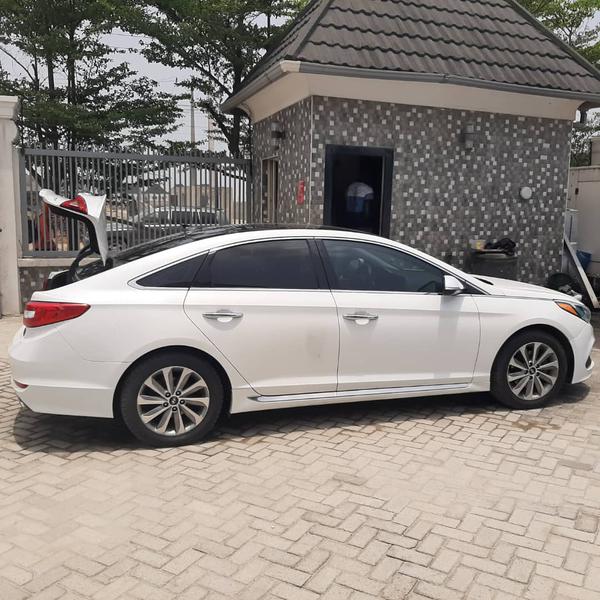 Hyundai Sonata • 2015 • 230,000 km 3