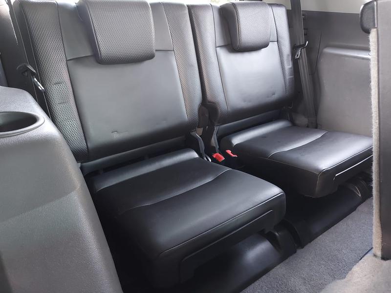 Toyota Land Cruiser • 2013 • 100 km 8