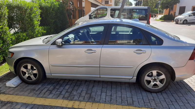 Volvo S40 • 2007 • 328,000 km 1