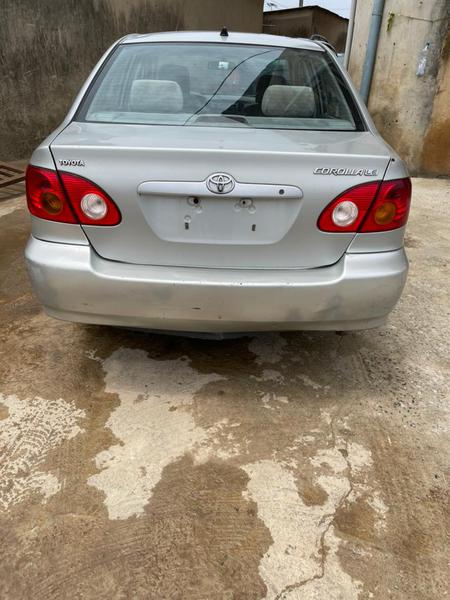Toyota Corolla • 2003 • 130,000 km 3