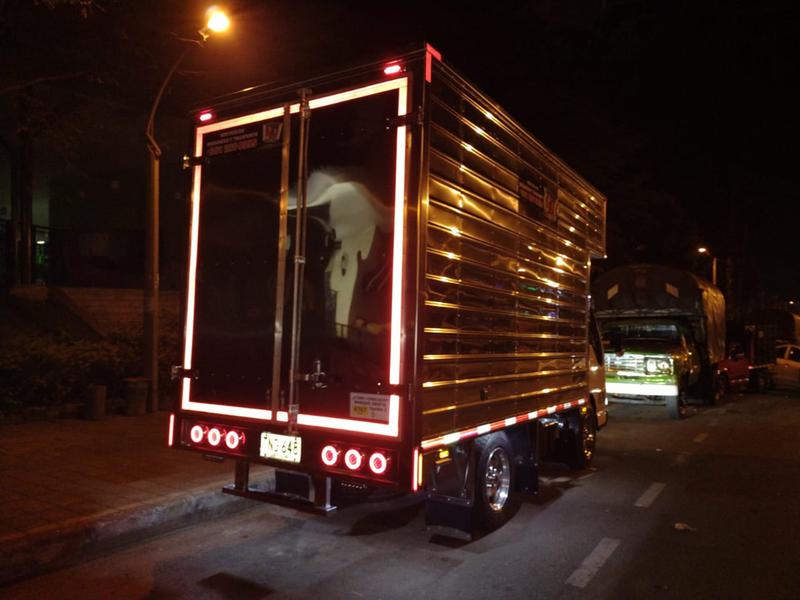 Chevrolet 3100 • 2009 • 200,000 km 3