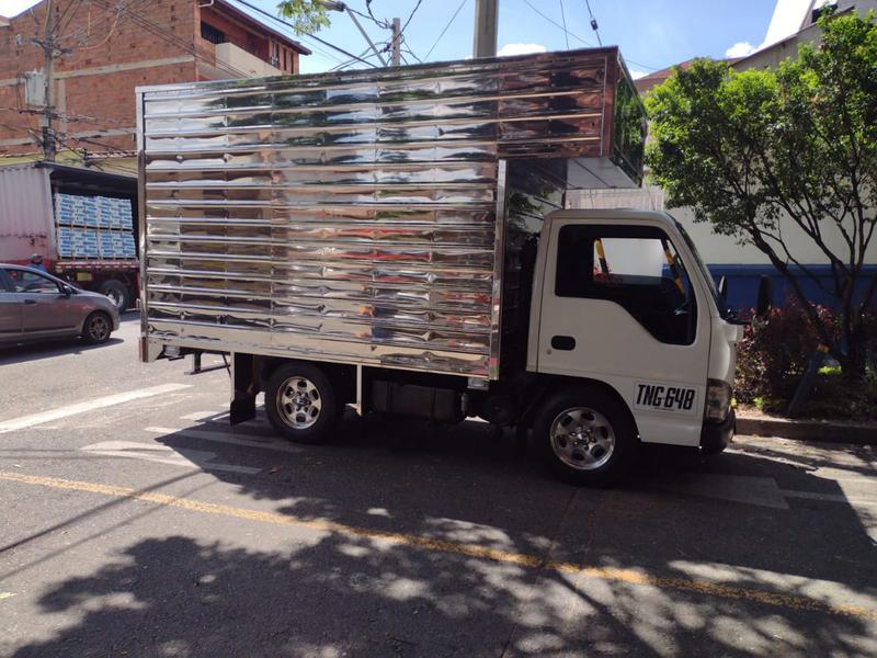 Chevrolet 3100 • 2009 • 200,000 km 6