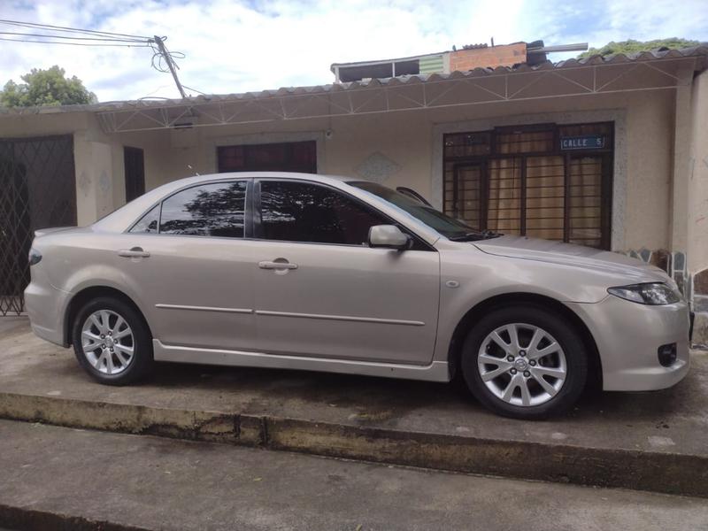 Mazda 6 • 2008 • 154,792 km 4