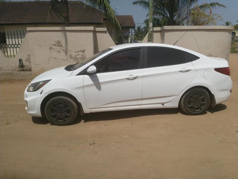 Hyundai Accent • 2012 • 245,249 km 2