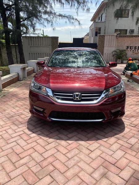 Honda Accord • 2013 • 130 km 1