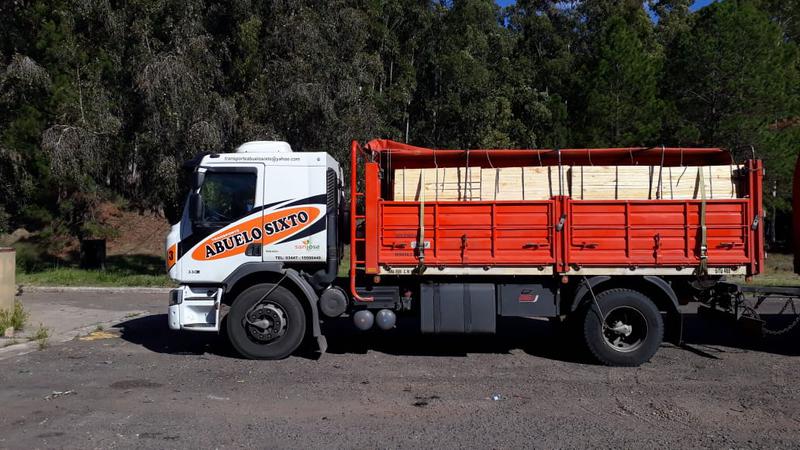 Renault 10 • 2008 • 1,111 km 2