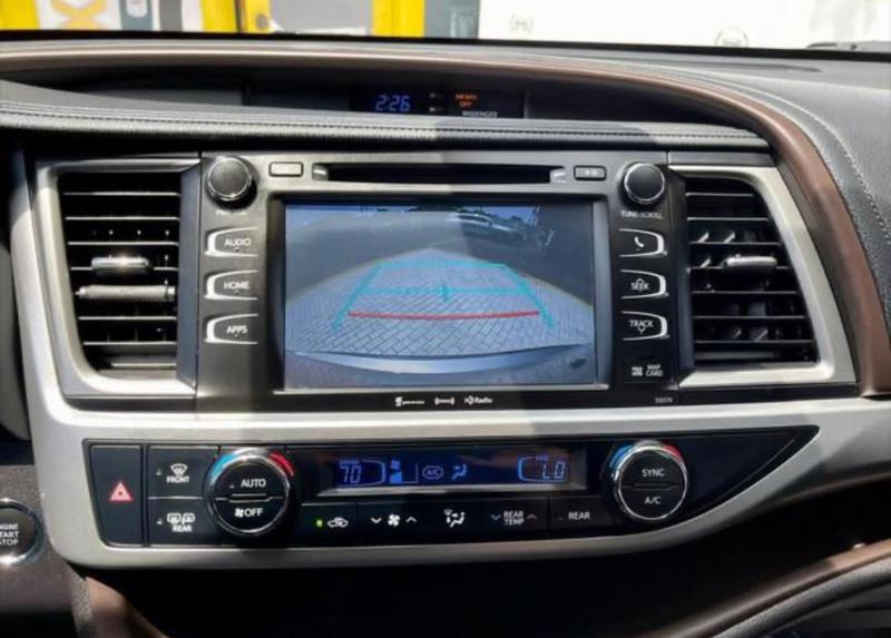 Toyota Highlander • 2018 • 65,000 km 13