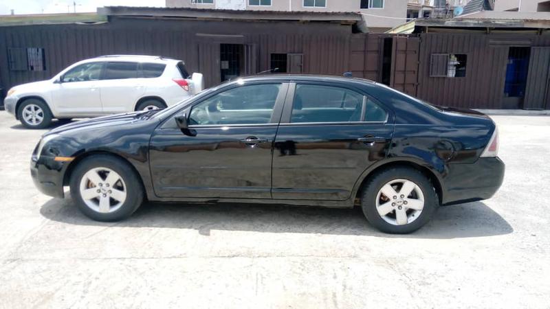 Ford Fusion • 2008 • 61,470 km 4