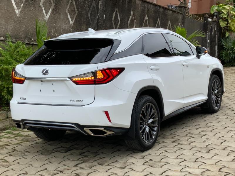 Lexus RX • 2019 • 36,000 km 5