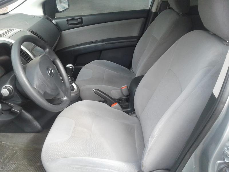 Nissan Sentra • 2013 • 175,000 km 3