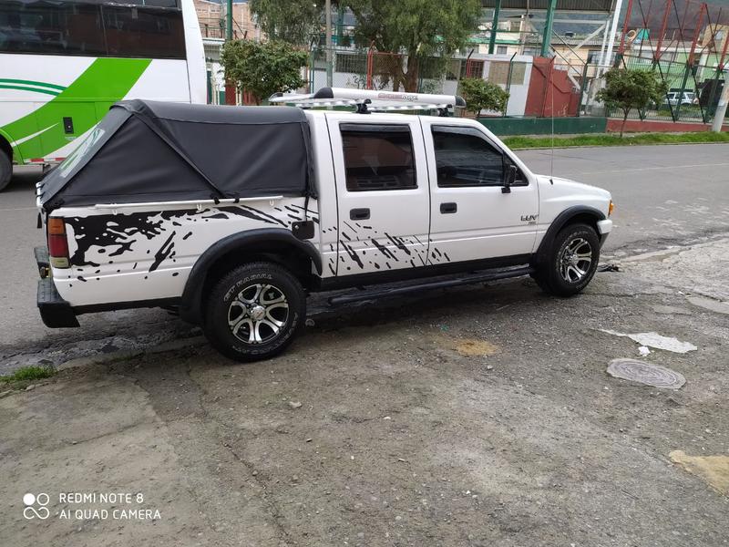 Chevrolet Luv • 1993 • 258,000 km 1