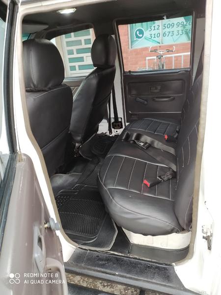 Chevrolet Luv • 1993 • 258,000 km 6