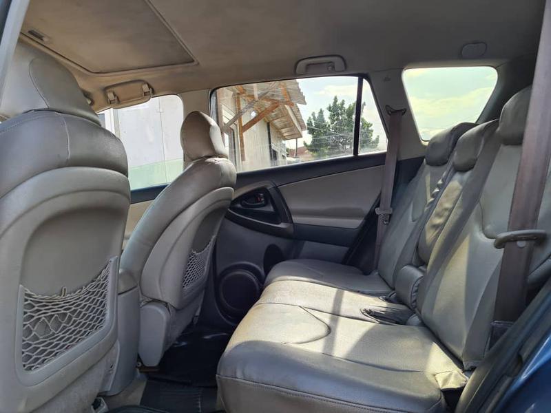 Toyota RAV4 • 2006 • 129,508 km 2