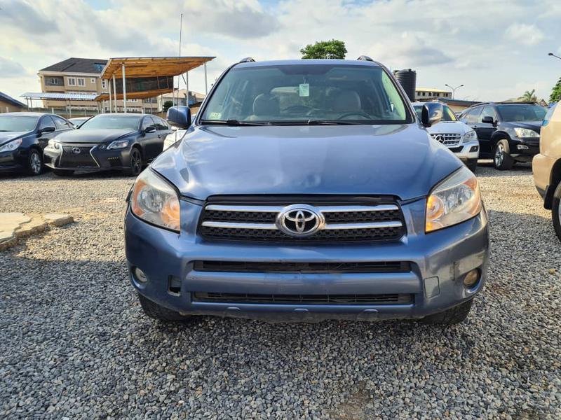Toyota RAV4 • 2006 • 129,508 km 4