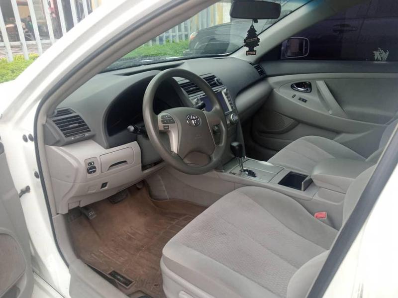 Toyota Camry • 2011 • 72,563 km 3